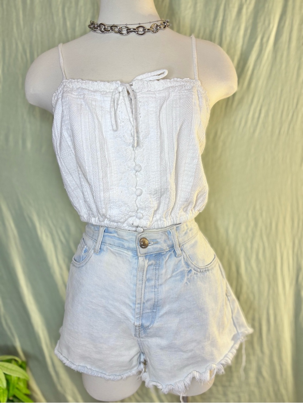 Urban Outfitters White Button-Front Top #cottagecore